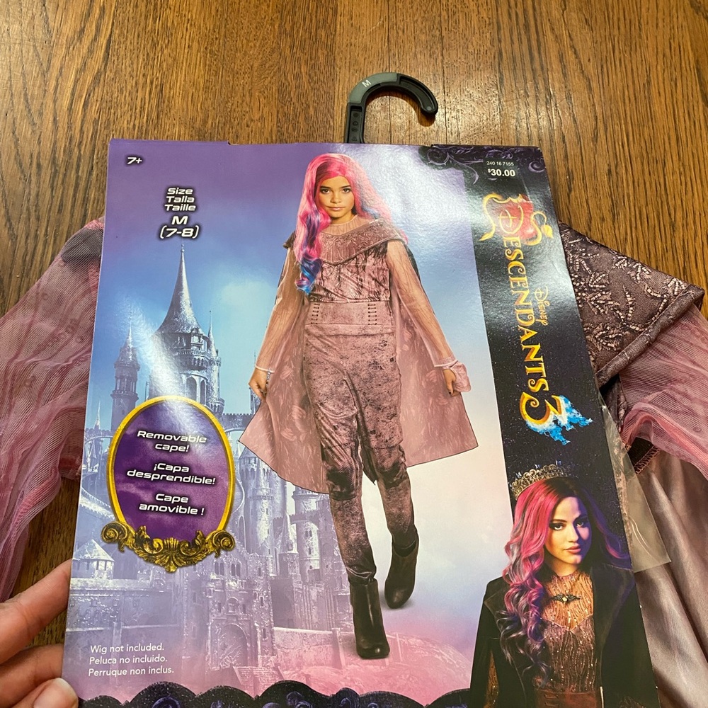 Descendant’s 3 Audrey costume
